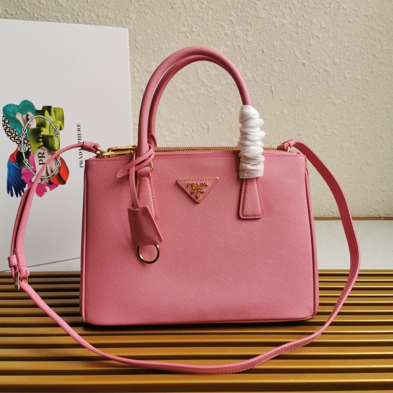 Pra*a shopping bags